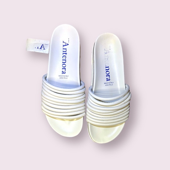 Antenora White Slides - Picture 2 of 3